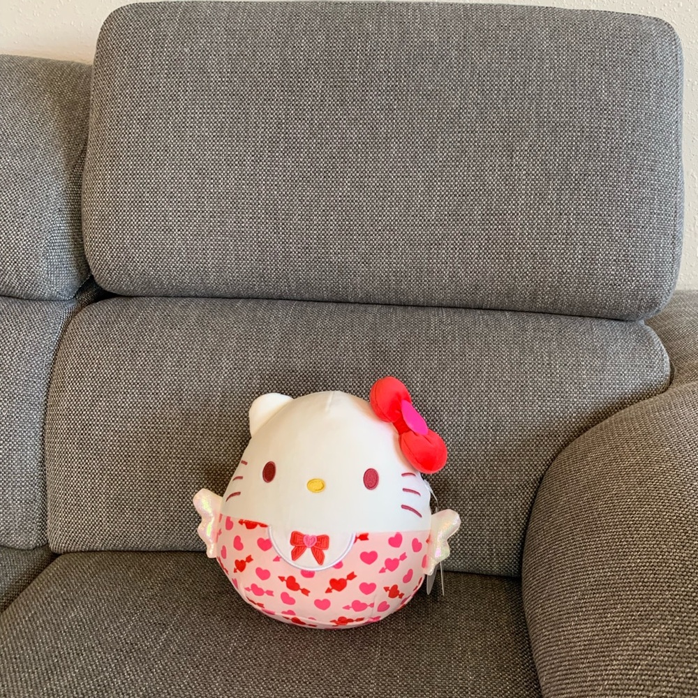 Hello Kitty x Squishmallow